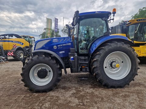 New Holland T7.230 Auto Command SideWinder II (Stage V)