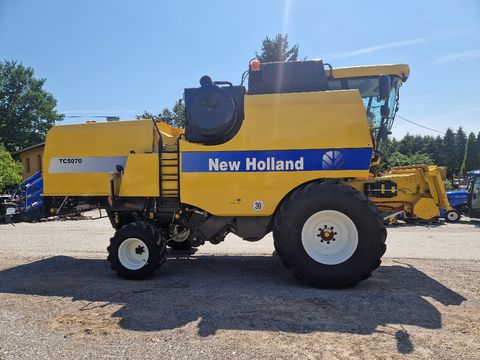 New Holland TC5070