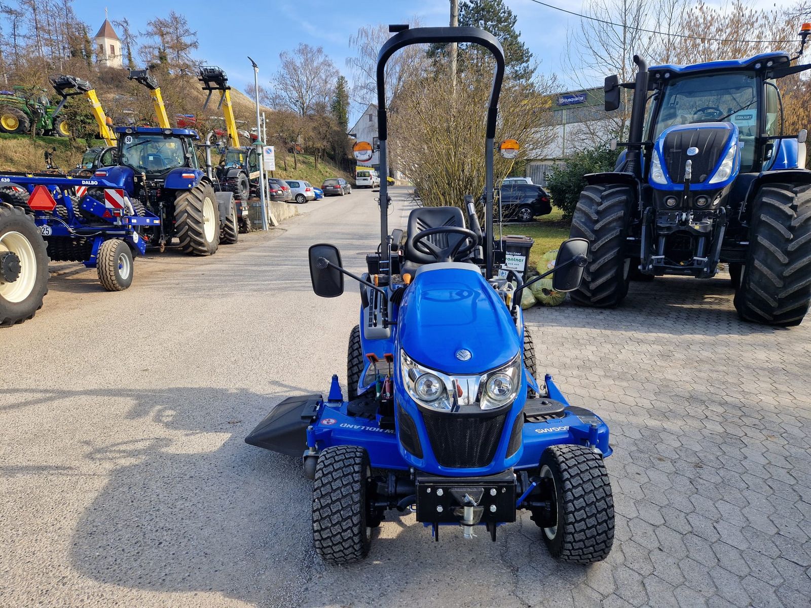 New Holland Boomer 25 C 3