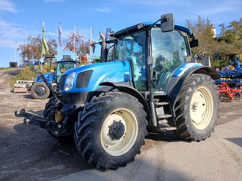 New Holland T6020 Delta