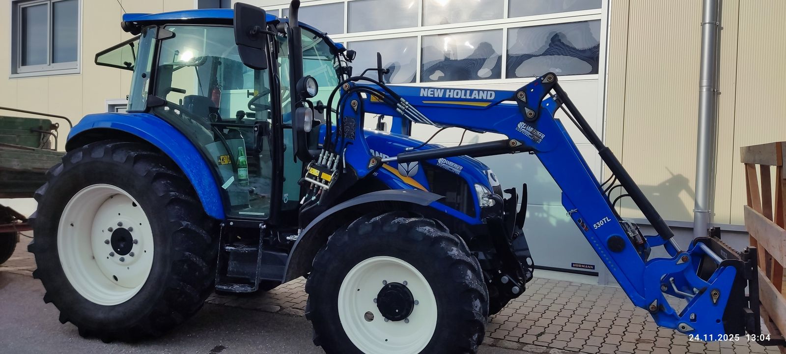 New Holland T 5.85