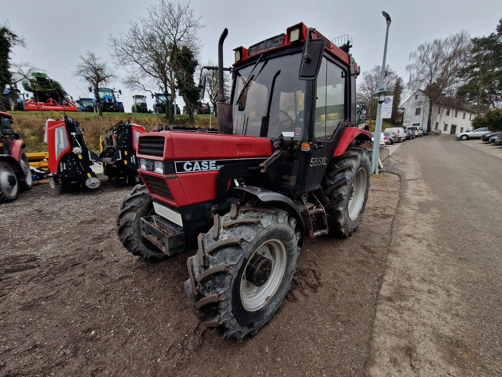 Case IH 585