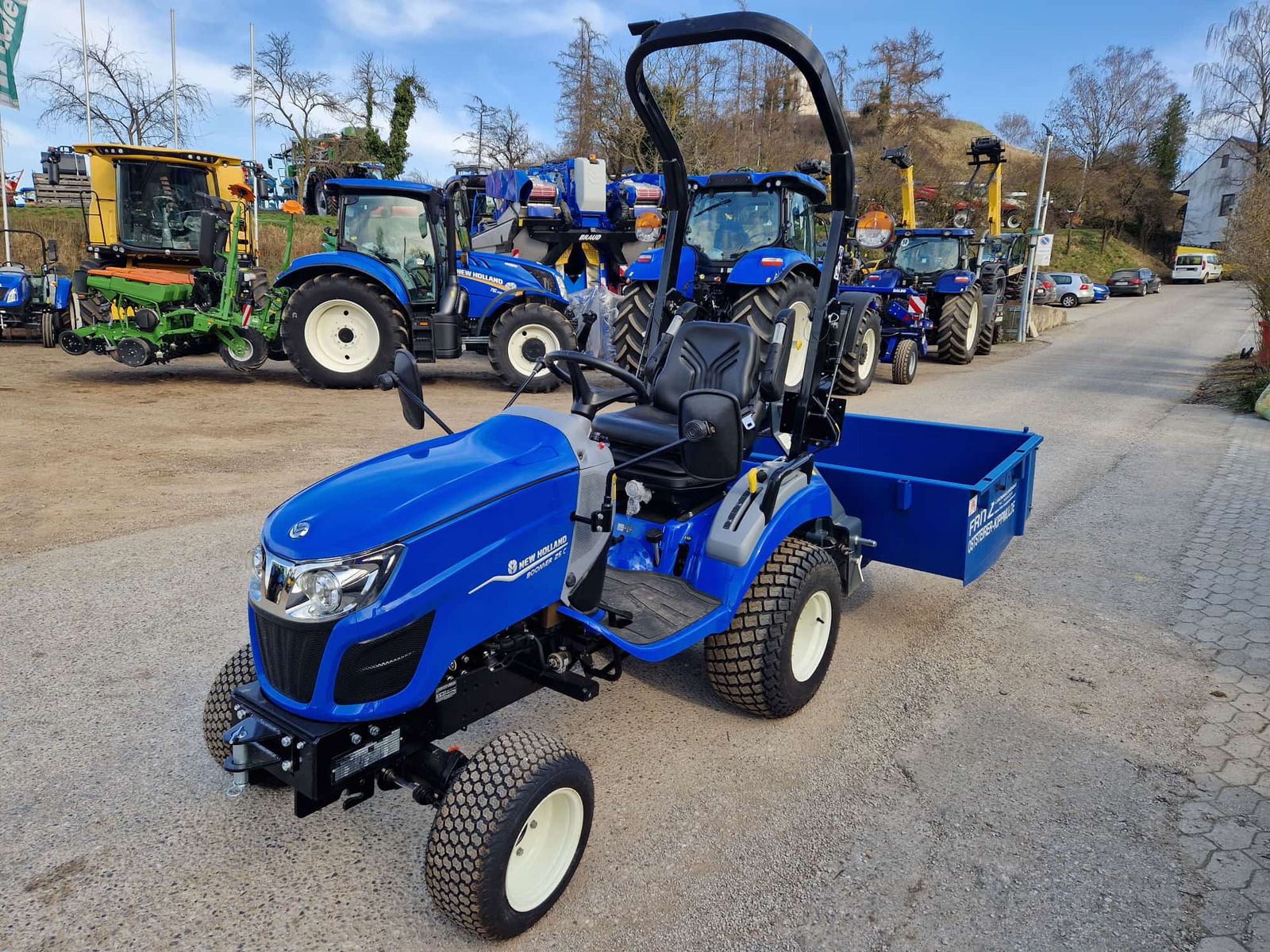 New Holland Boomer 25 C