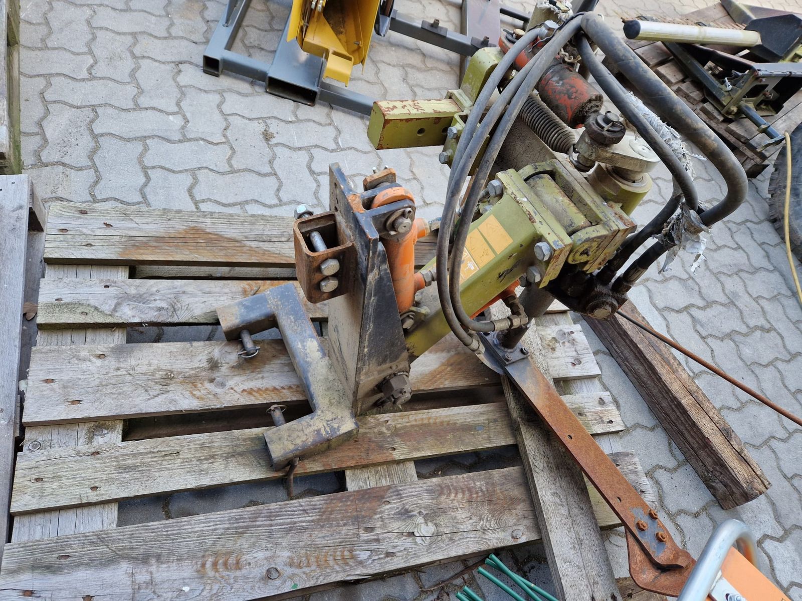 Ostraticky OSTRATICKY  Stockräumgerät