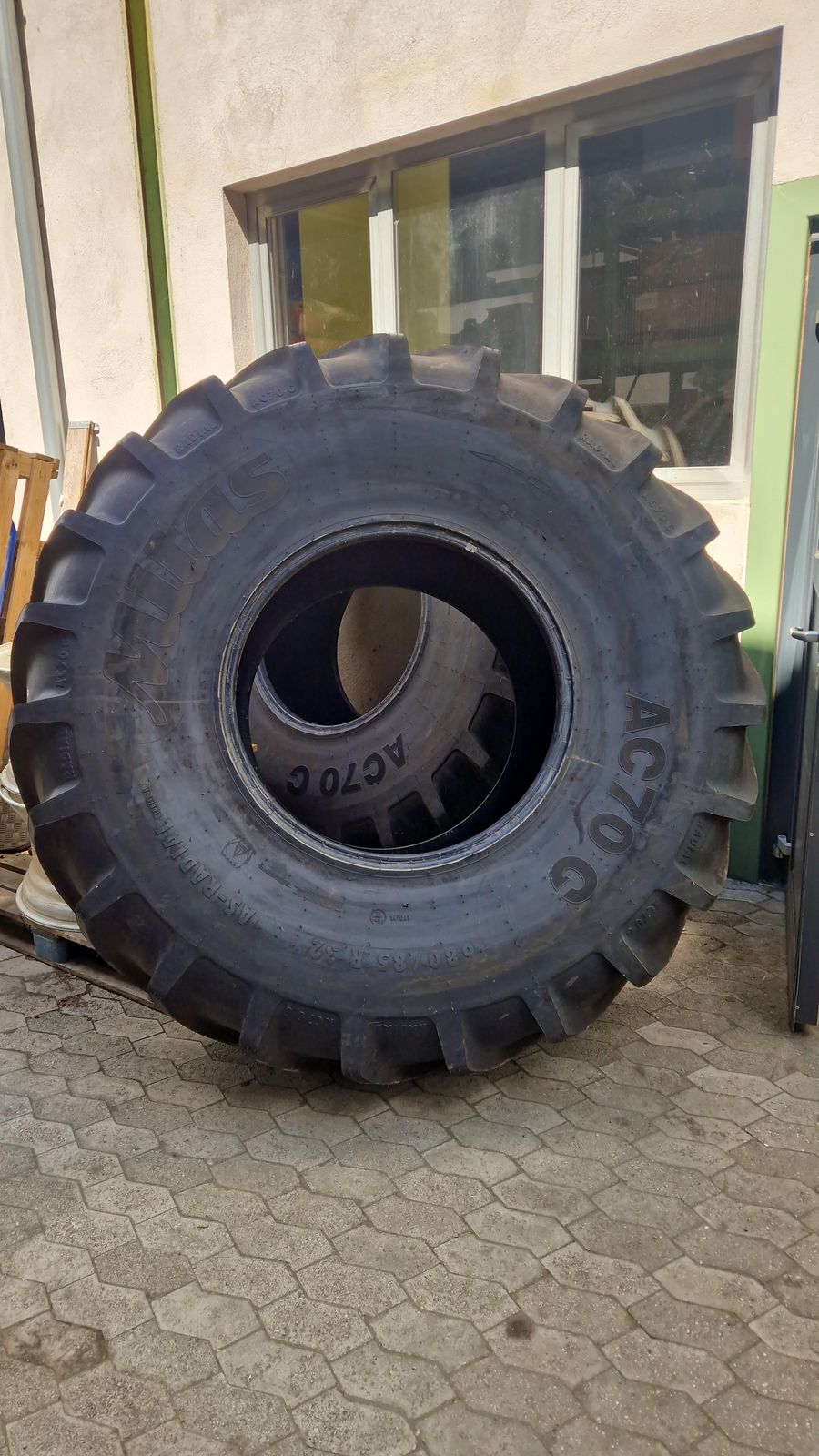 Mitas 680/85R32 MITAS AC70