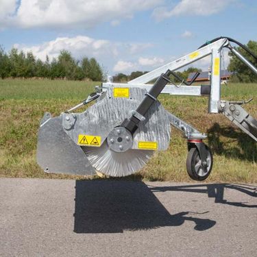 Fliegl 2,3m Kehrmaschine Aktion sofort verfügbar.. 