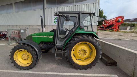 John Deere 3300