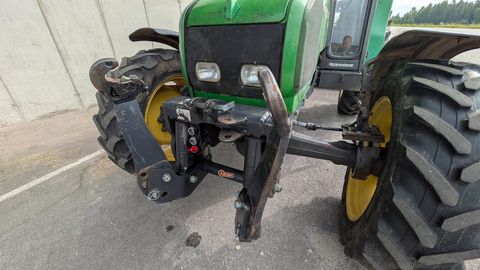 John Deere 3300