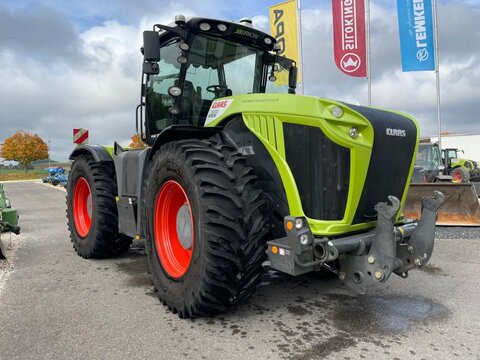 Claas XERION 5000 TRAC VC inkl. Kundendienst und TÜV N