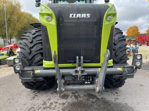 Claas XERION 5000 TRAC VC inkl. Kundendienst und TÜV N 3