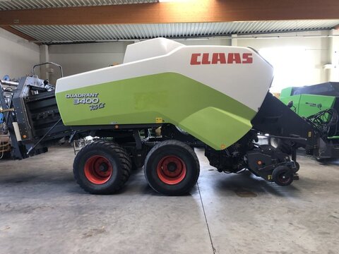 <strong>CLAAS Quadrant 3400 </strong><br />