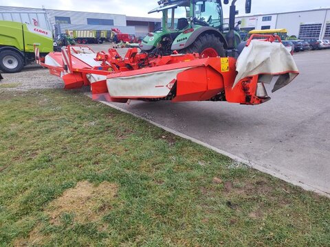 <strong>Kuhn FC 883</strong><br />