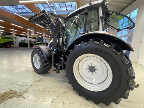 Valtra N154 3