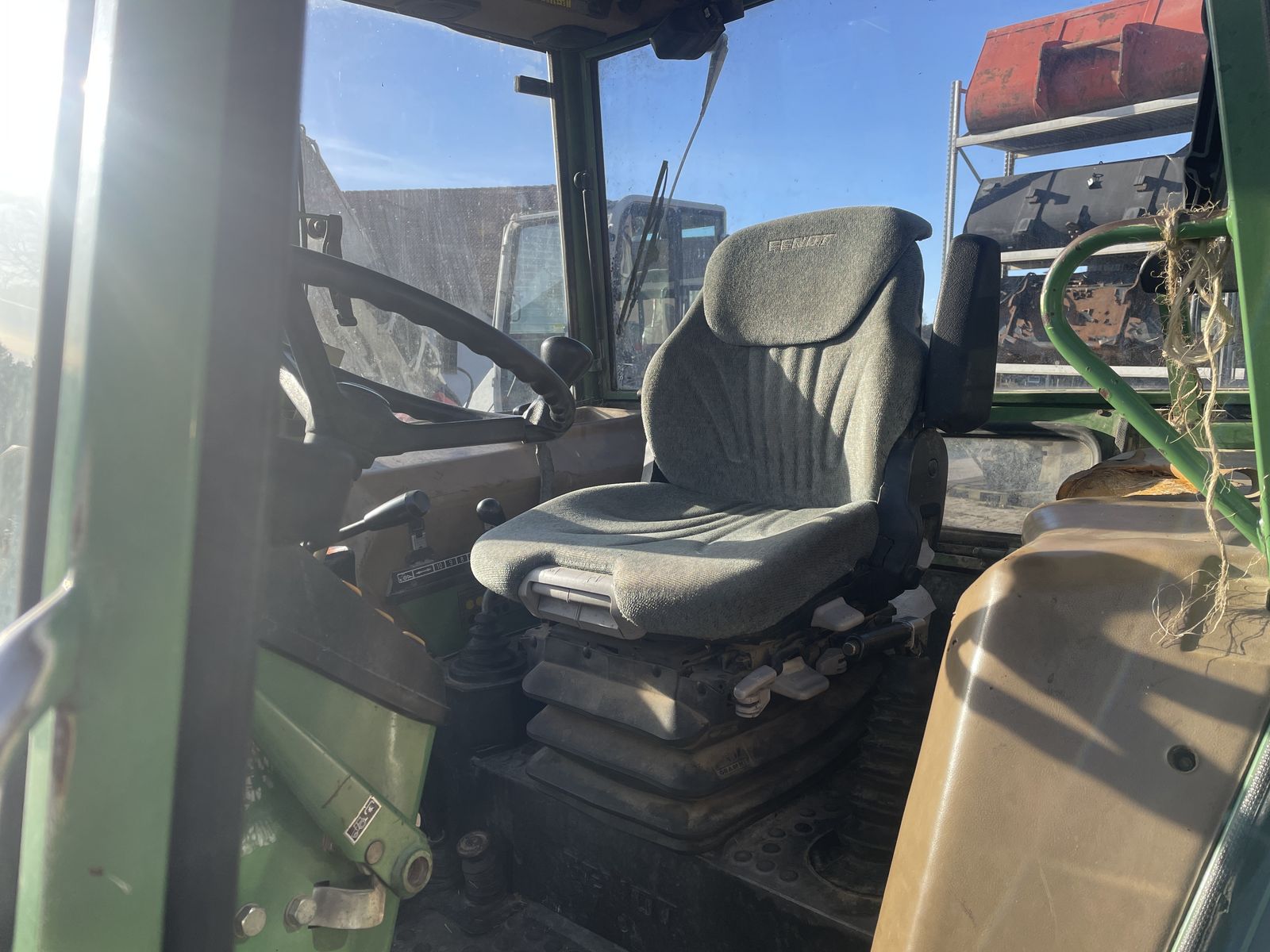 Fendt Farmer 305 LS 40 km/h 3