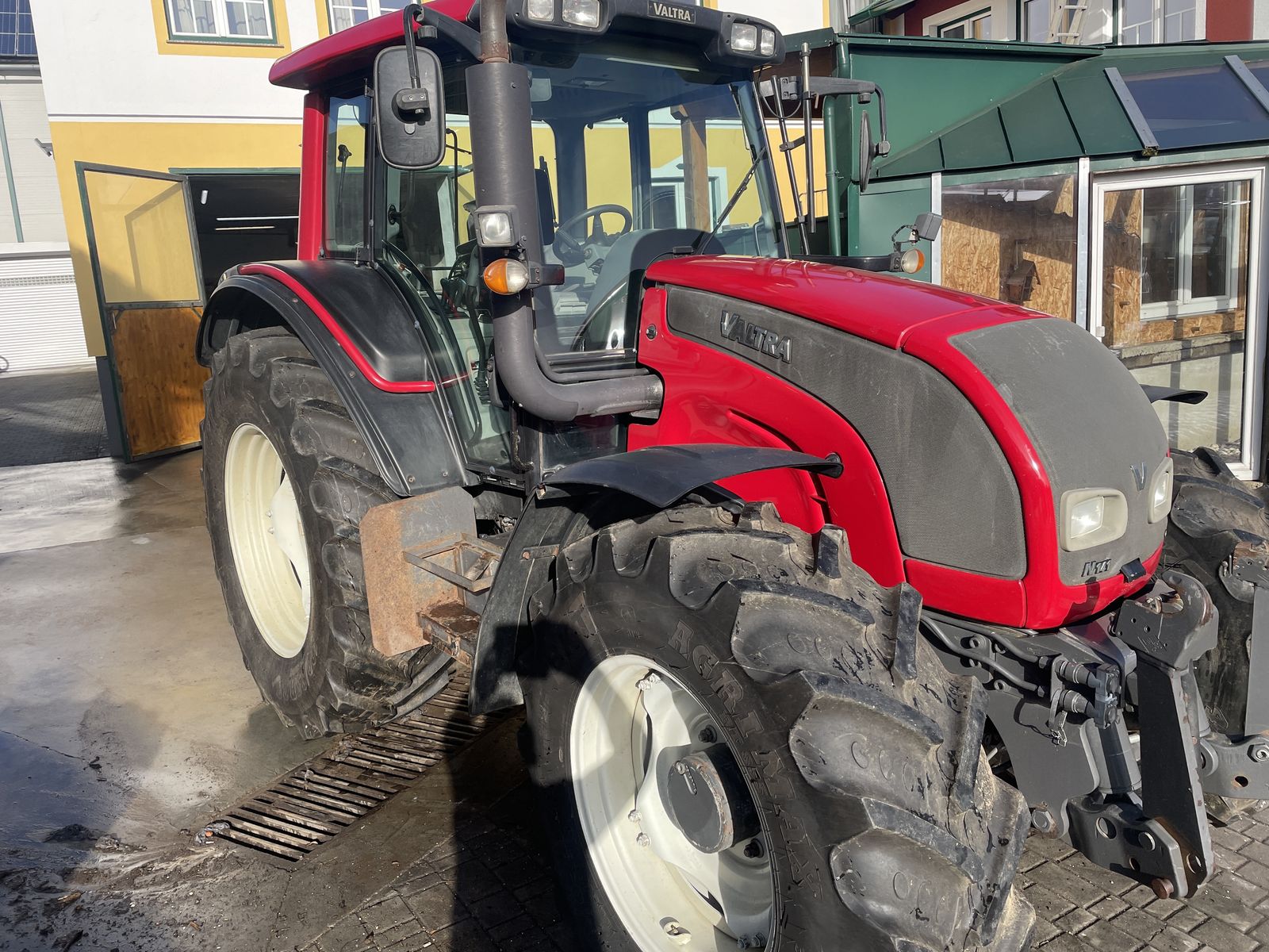 Valtra N 141 Hi-Tech 3