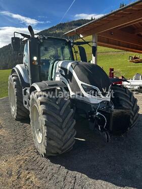 <strong>VALTRA T 214 VERSU</strong><br />