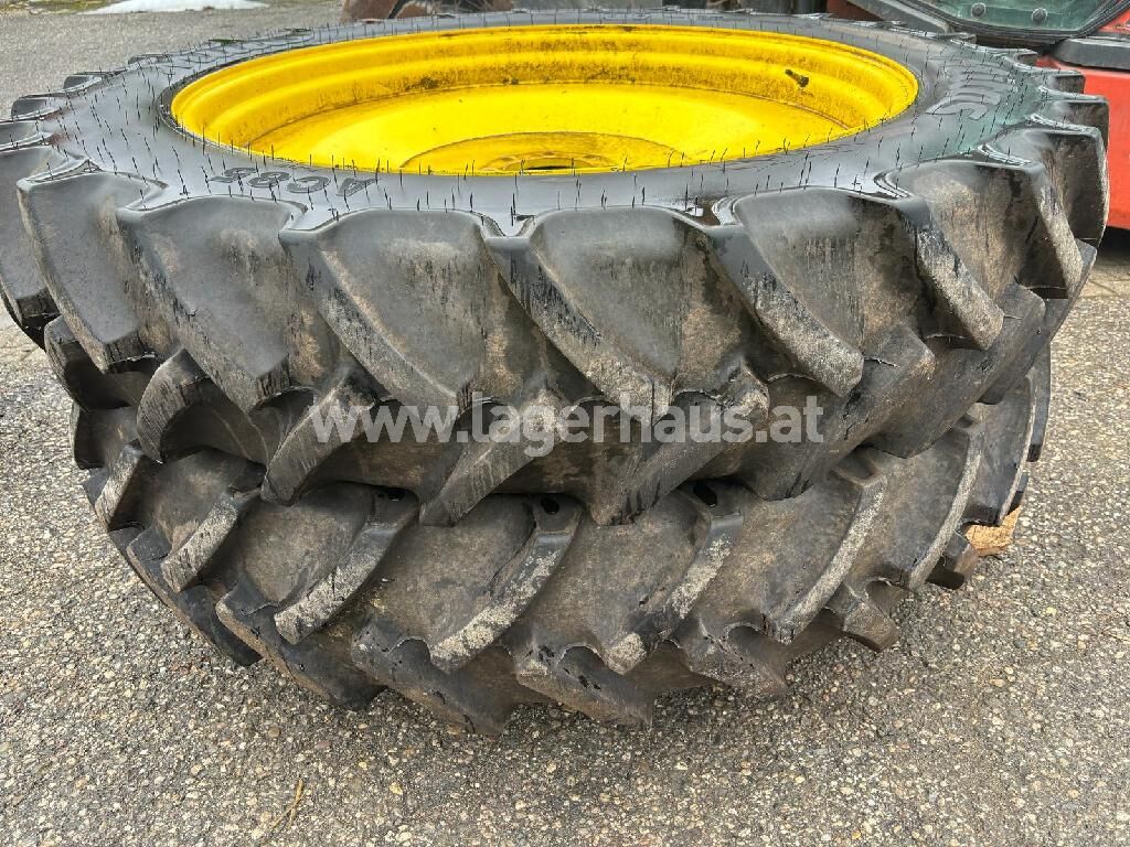 Trinker RÄDER-MITAS ZU JOHN DEERE 5090R  3