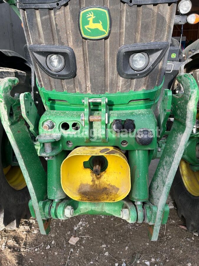 John Deere 6155R 2