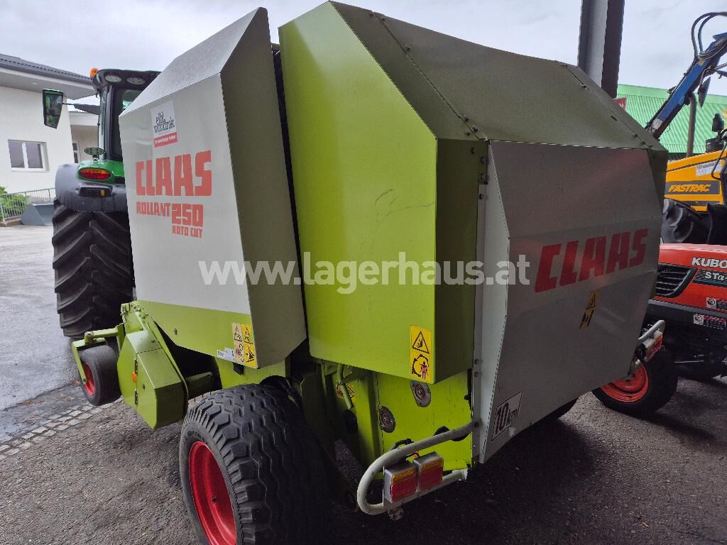 Claas ROLLAND 250 2