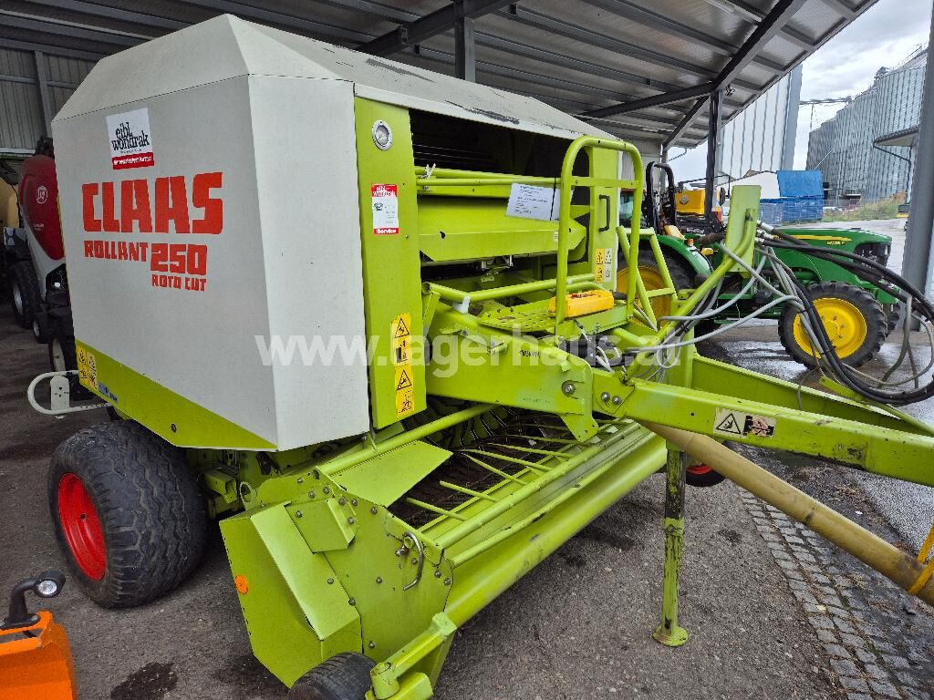 Claas ROLLAND 250 3