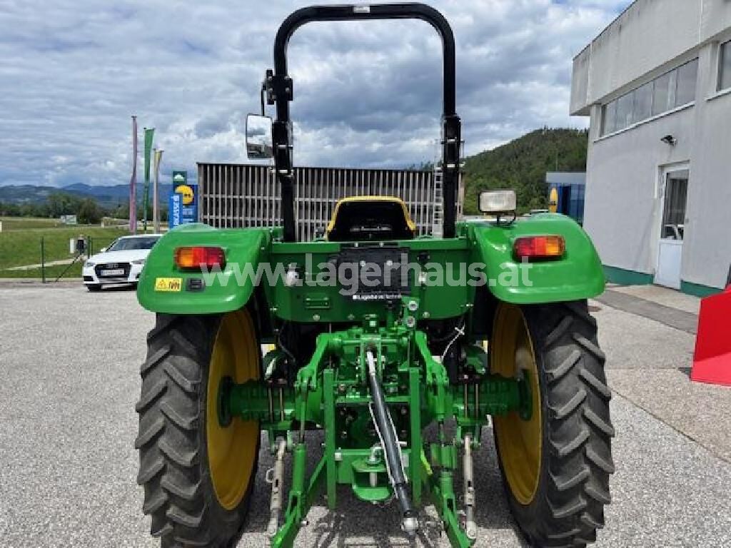 John Deere 5055 E 3