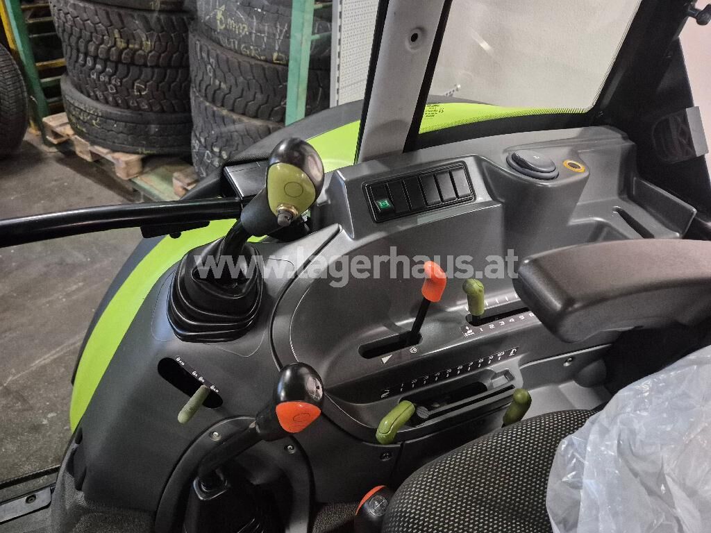 Claas AXOS 320 3