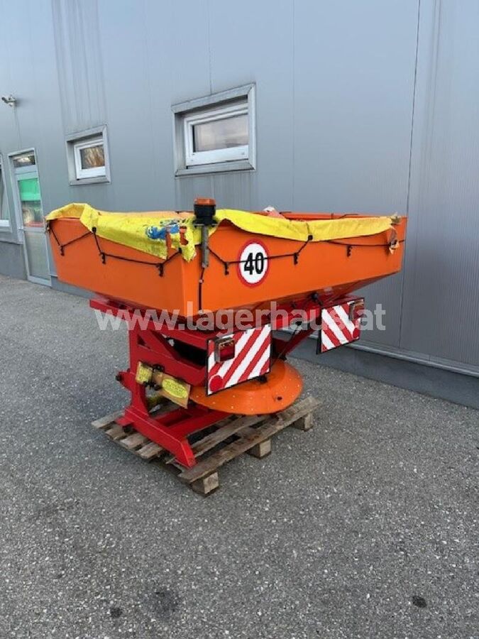 WINTERDIENSTSTREUER 800 LITER 2