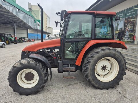 New Holland L65