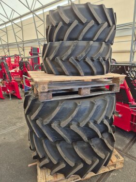 Sonstige Reifen 420/65R20, 540/65R30