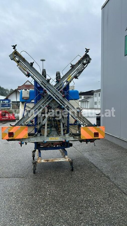 FELDSPRITZE OMAS 1000 LITER 3