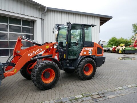 Kubota R090