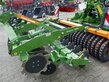 Amazone Catros + 3003 mit Matrixprofil-Keilringwalze
