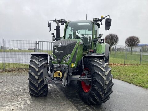 Fendt 724 VARIO S4 PROFI PLUS 3