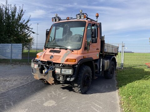 Mercedes-Benz Unimog 405