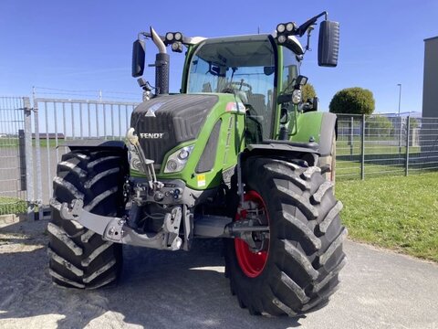 Fendt 724 VARIO S4 PROFI PLUS