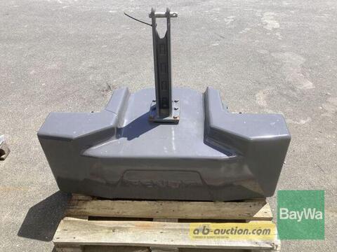 Fendt Z- GEWICHT 1800 KG #A007