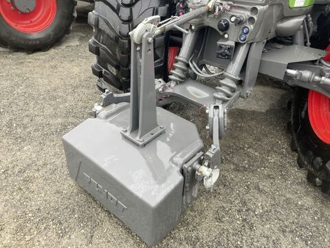 Fendt Z- GEWICHT 1800 KG #A007