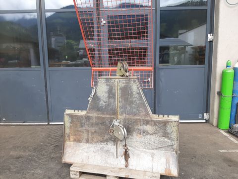Holzknecht Type HS 155