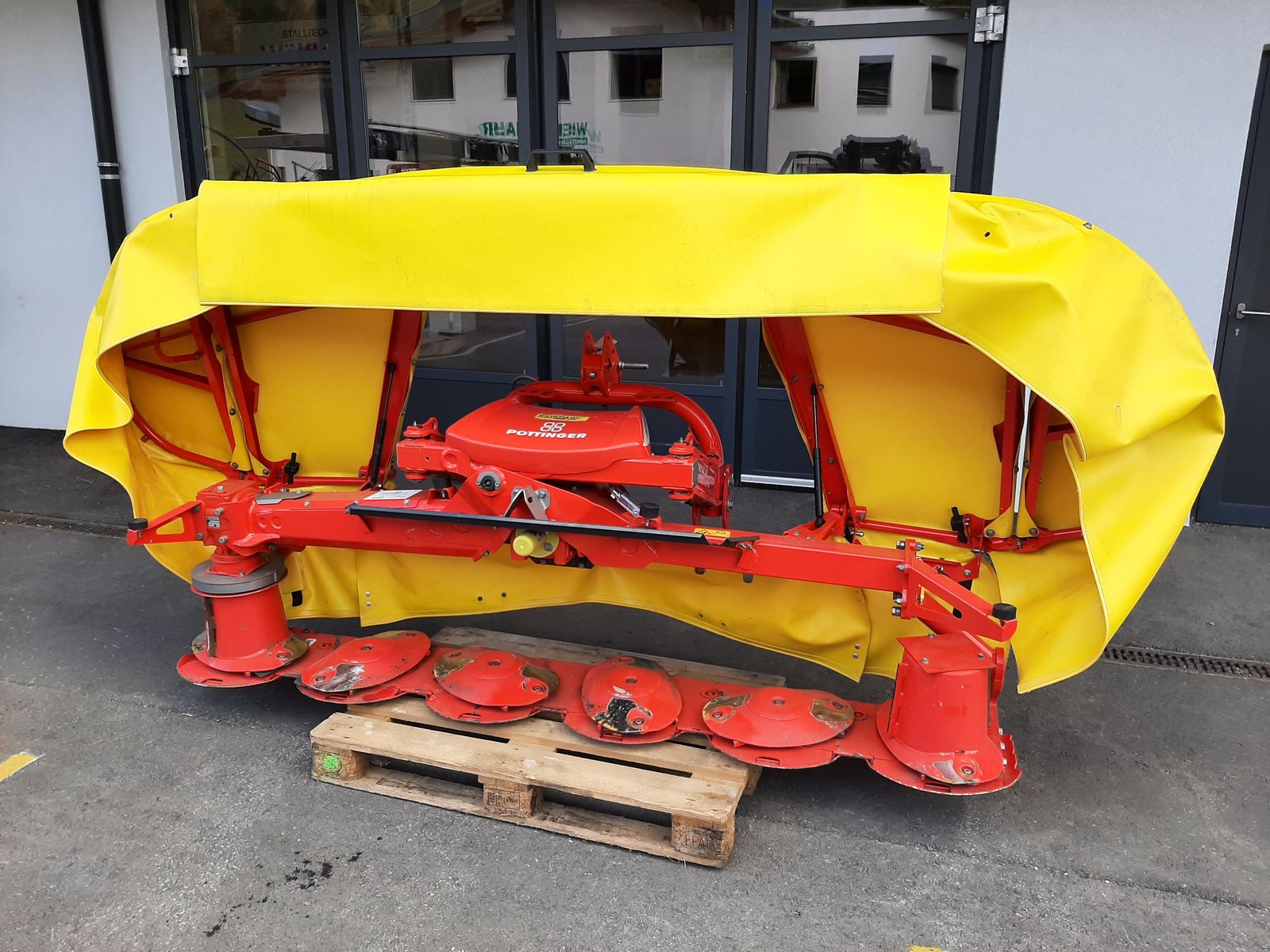 Pöttinger Novacat F 2700 Alpin 3