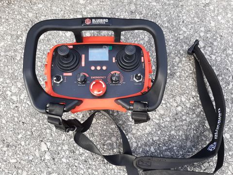 Sonstige BLUE BIRD FM 24-70 Mulchroboter