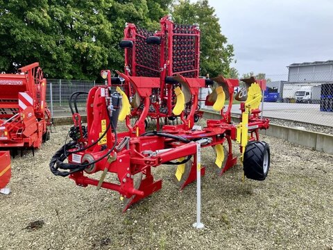 Pöttinger Servo 35 S Plus Nova 4-scharig 2