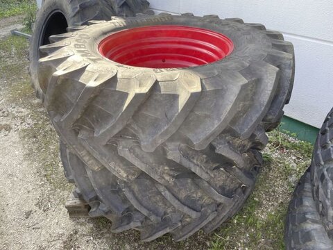 Fendt 2 Räder 540/65R30 TB