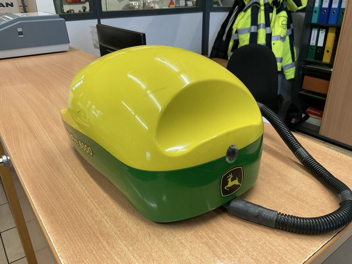 John Deere Starfire 6000 2