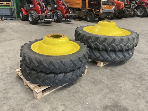 Sonstige John Deere 230/95R32 und 270/95R48