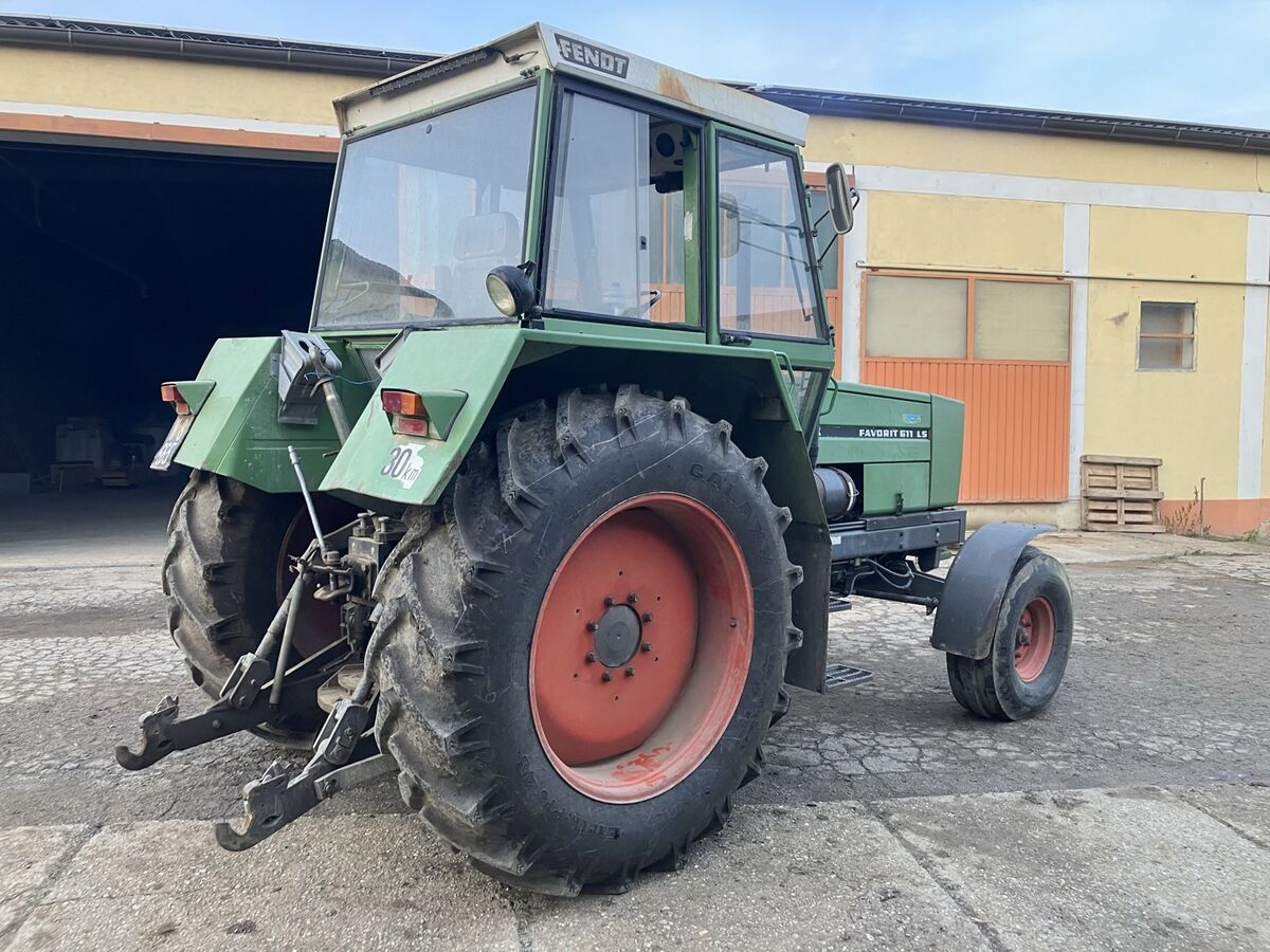 Fendt Favorit 611 LS 3