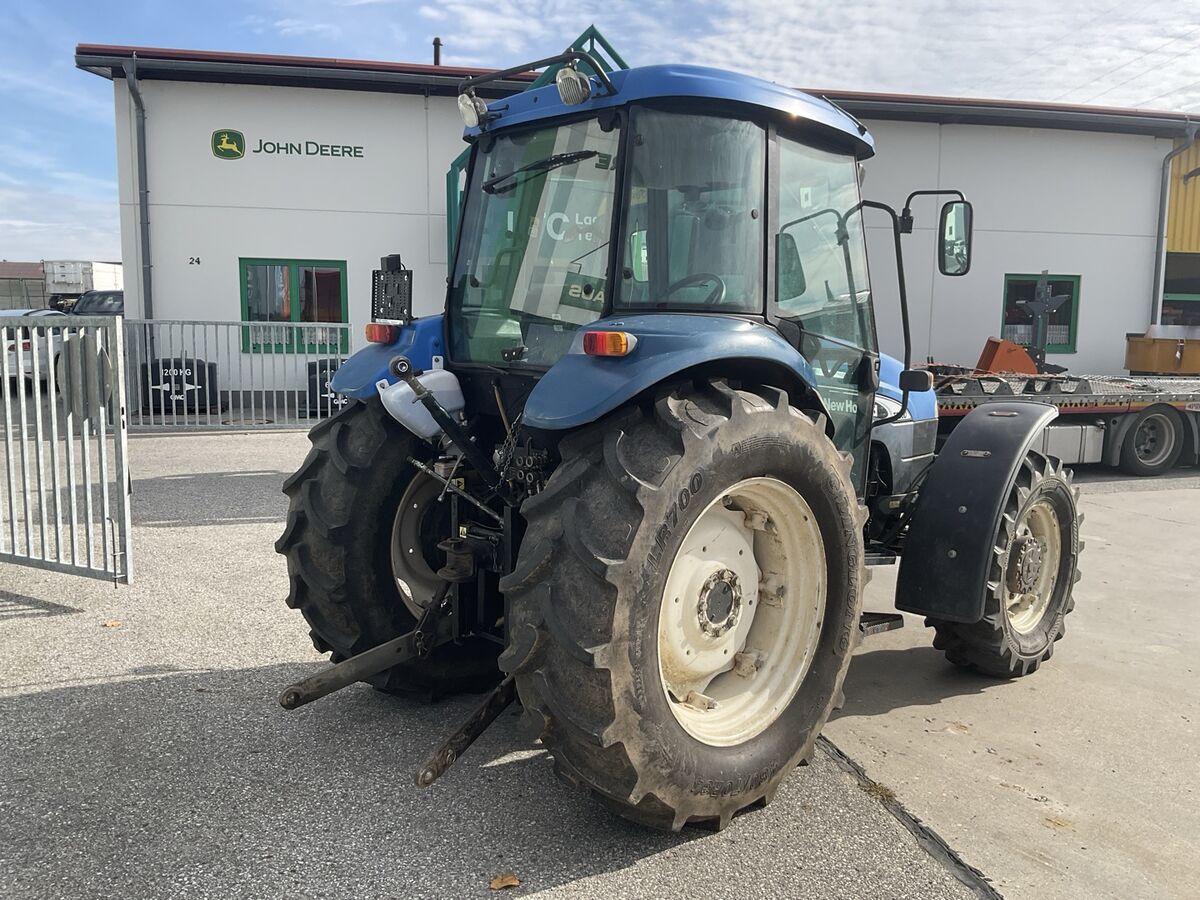 New Holland TD90D 3