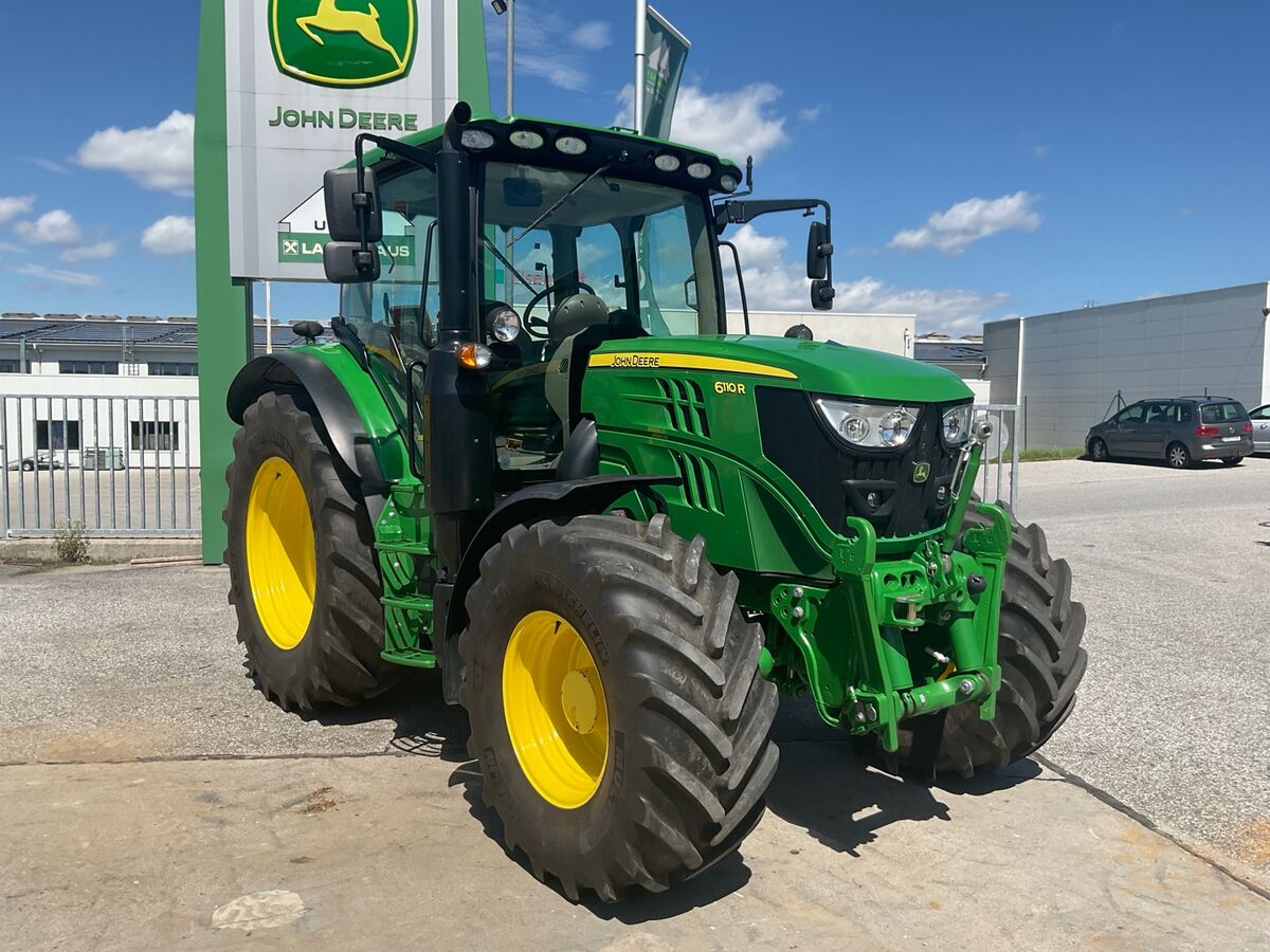 John Deere 6110R 2