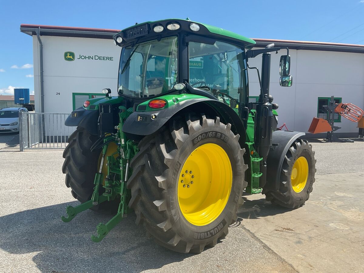 John Deere 6110R 3
