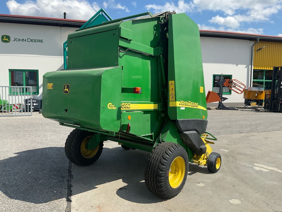 John Deere 592C 3