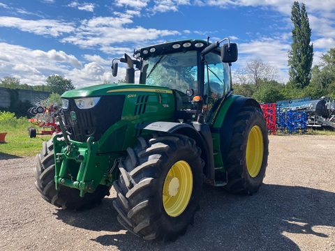 John Deere 6210R